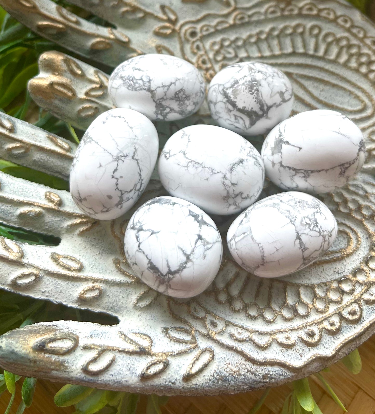 Howlite Tumbles