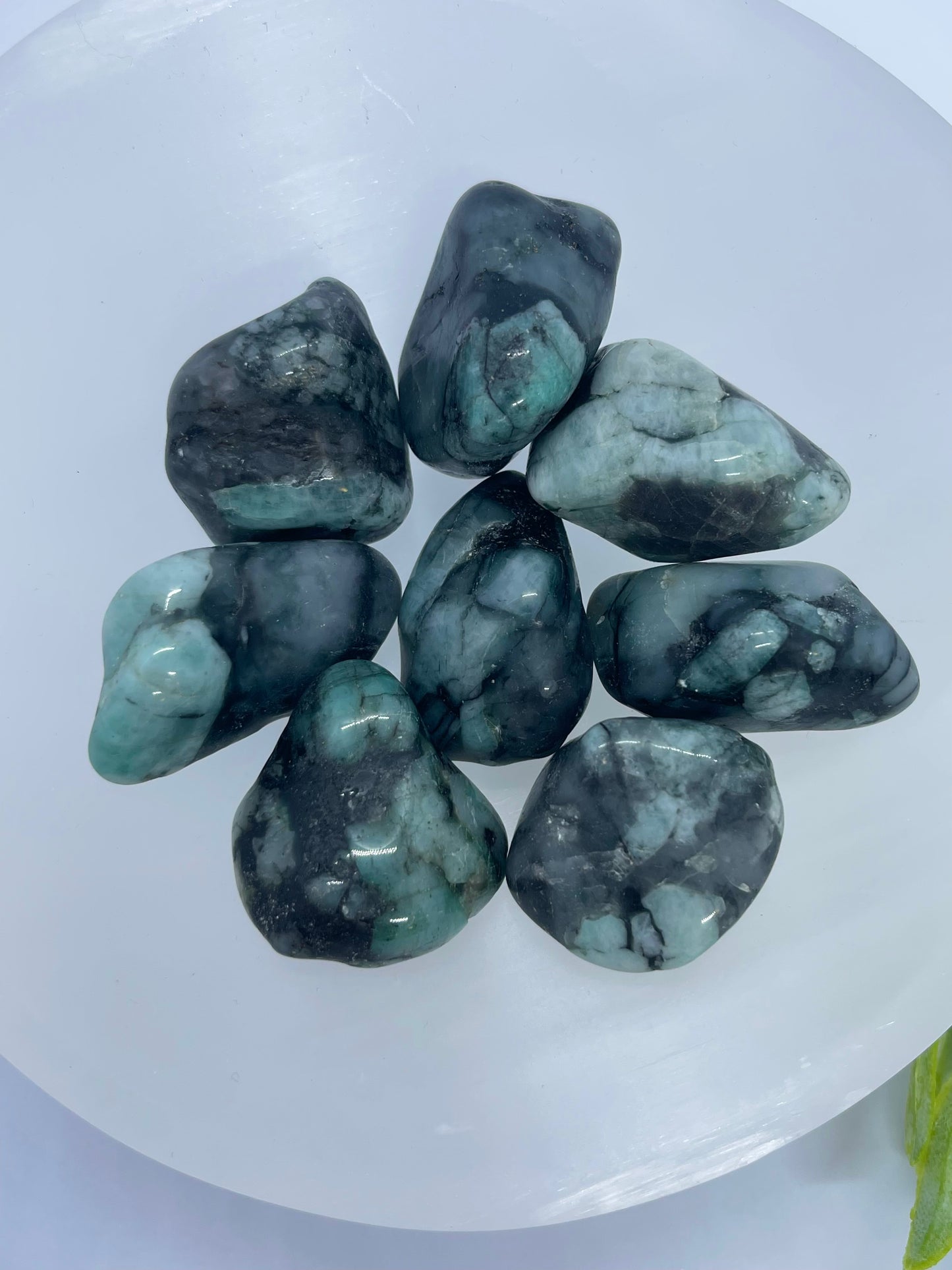 Emerald Tumbles